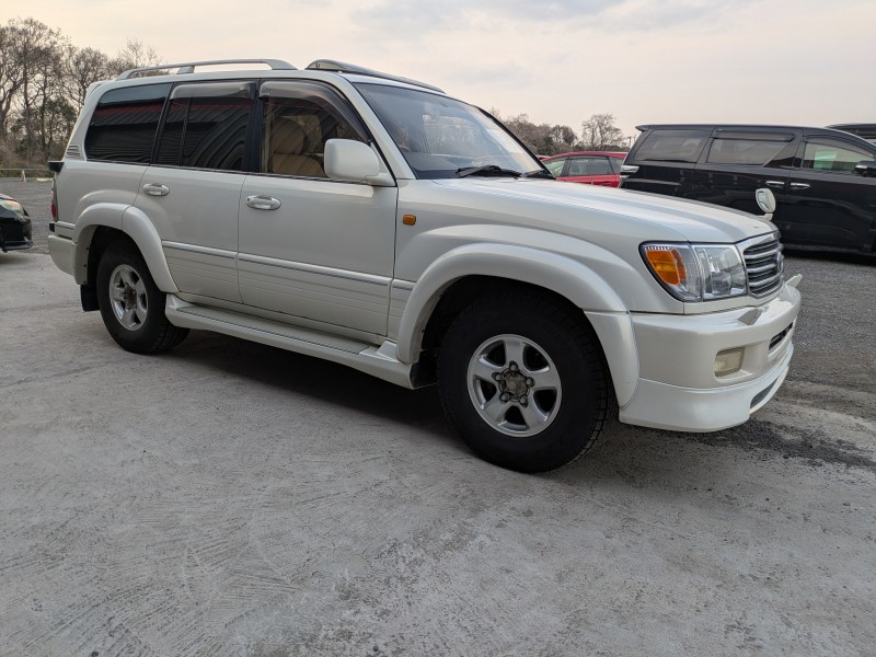 TOYOTA  LAND CRUISER