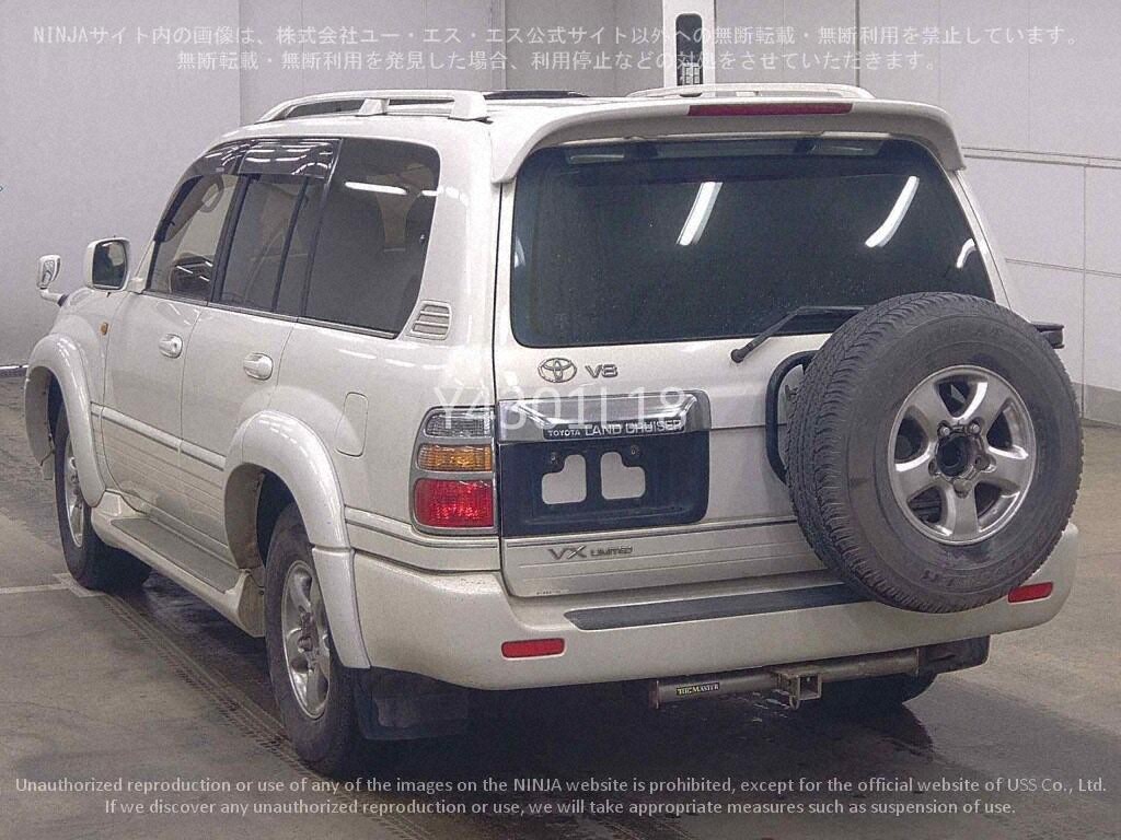 TOYOTA  LAND CRUISER - 3