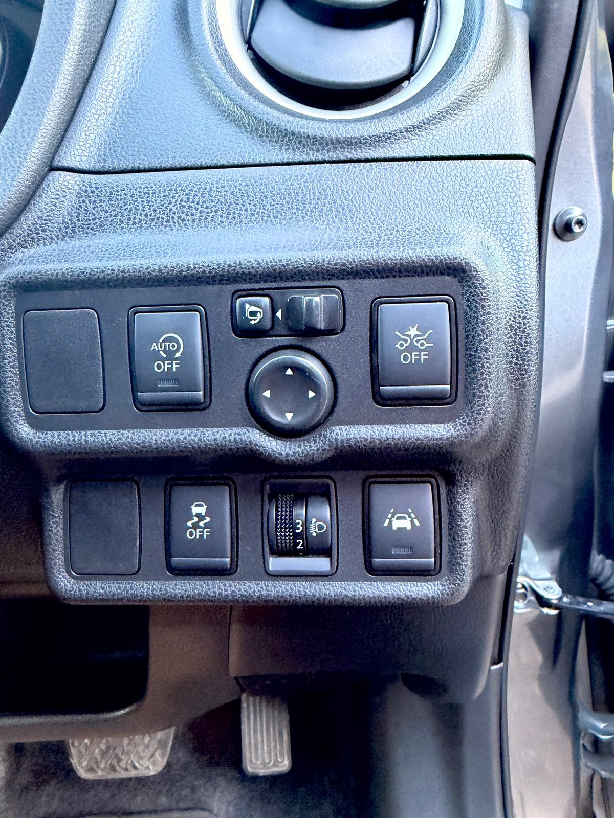 TOYOTA  LAND CRUISER - 5