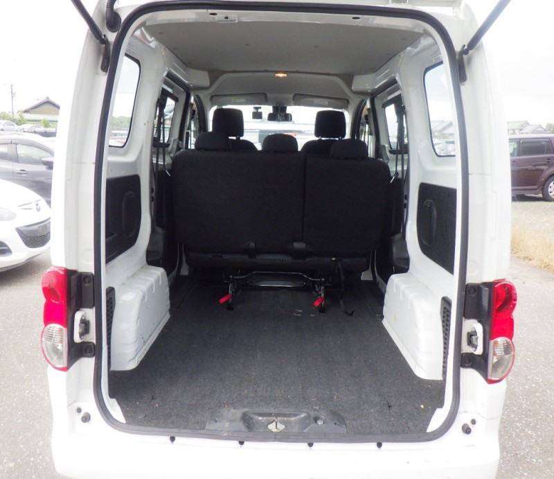 NISSAN  NV200 - 5